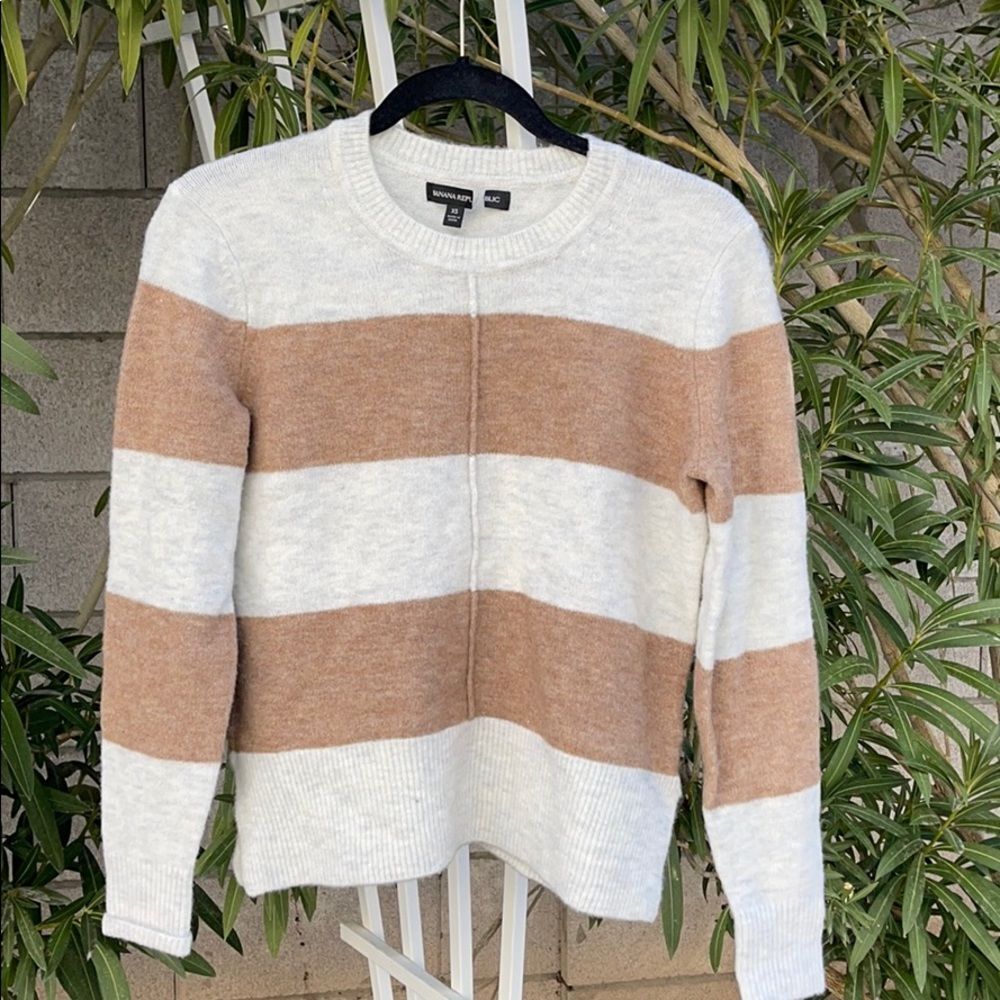 Banana Republic sweater
